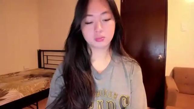 Image 4 of sweetlovepinay04 Stream on Chaturbate on 2 months ago