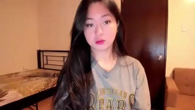 Image 7 of sweetlovepinay04 Stream on Chaturbate on 2 months ago