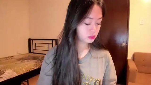 Image 8 of sweetlovepinay04 Stream on Chaturbate on 2 months ago