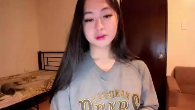 Image 4 of sweetlovepinay04 Stream on Chaturbate on 2 months ago