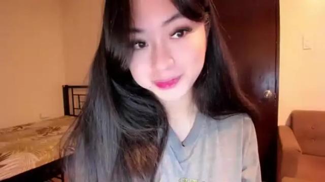 Image 7 of sweetlovepinay04 Stream on Chaturbate on 2 months ago