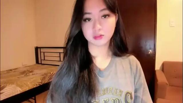 Image 11 of sweetlovepinay04 Stream on Chaturbate on 2 months ago