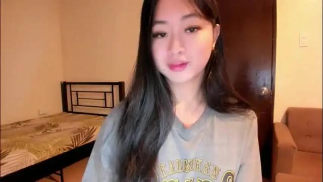 Image 12 of sweetlovepinay04 Stream on Chaturbate on 2 months ago
