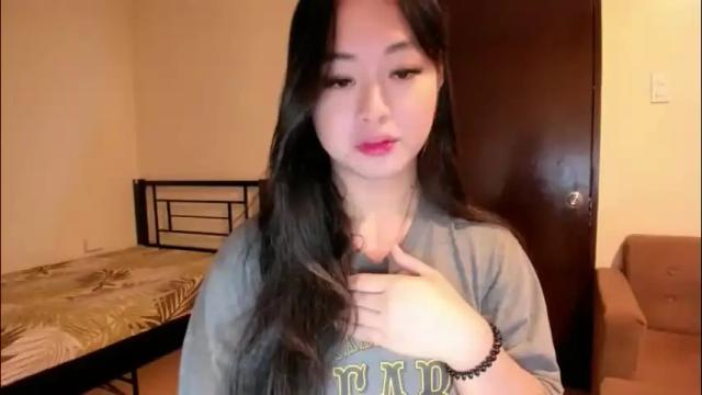 Image 6 of sweetlovepinay04 Stream on Chaturbate on 2 months ago