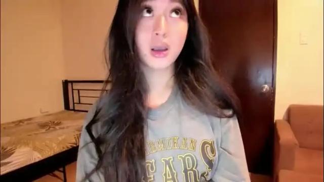 Image 10 of sweetlovepinay04 Stream on Chaturbate on 1 month ago