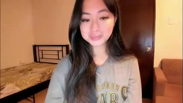 Image 4 of sweetlovepinay04 Stream on Chaturbate on 1 month ago