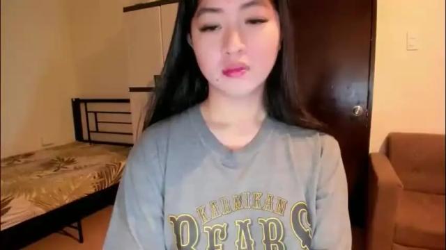 Image 12 of sweetlovepinay04 Stream on Chaturbate on 1 month ago