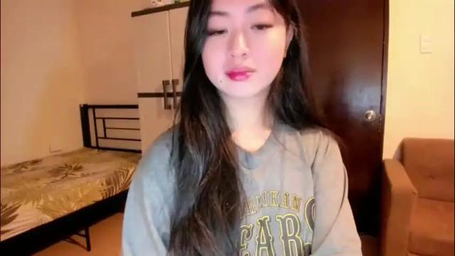 Image 6 of sweetlovepinay04 Stream on Chaturbate on 1 month ago