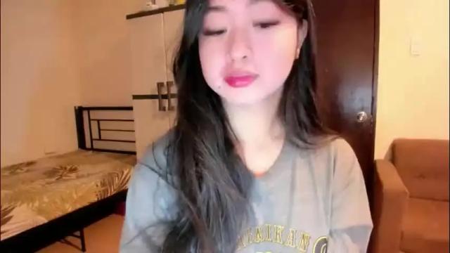 Image 8 of sweetlovepinay04 Stream on Chaturbate on 1 month ago