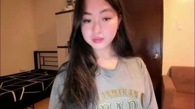 Image 12 of sweetlovepinay04 Stream on Chaturbate on 1 month ago