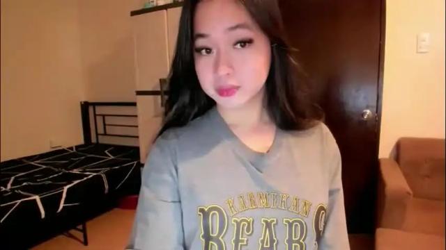 Image 2 of sweetlovepinay04 Stream on Chaturbate on 1 month ago
