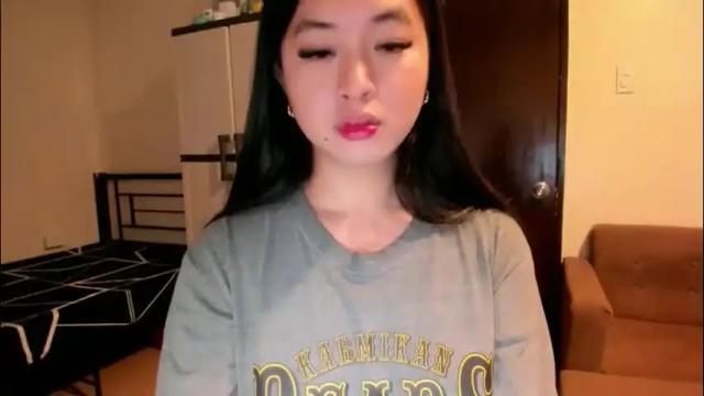 Image 6 of sweetlovepinay04 Stream on Chaturbate on 1 month ago