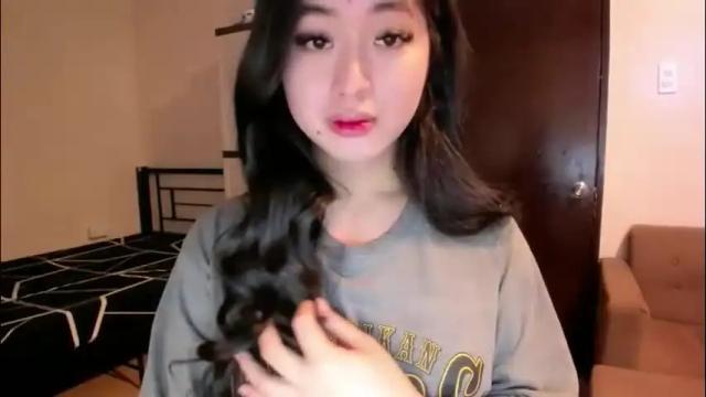 Image 4 of sweetlovepinay04 Stream on Chaturbate on 1 month ago