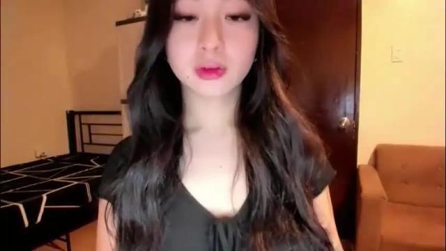 Image 10 of sweetlovepinay04 Stream on Chaturbate on 1 month ago