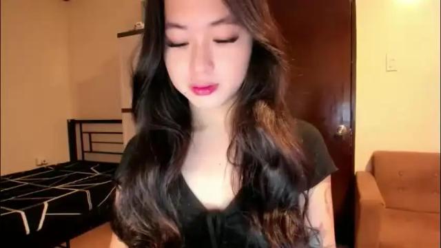 Image 3 of sweetlovepinay04 Stream on Chaturbate on 1 month ago