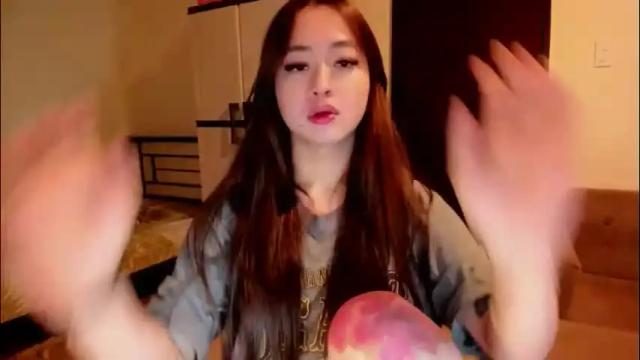 Image 3 of sweetlovepinay04 Stream on Chaturbate on 5 days ago