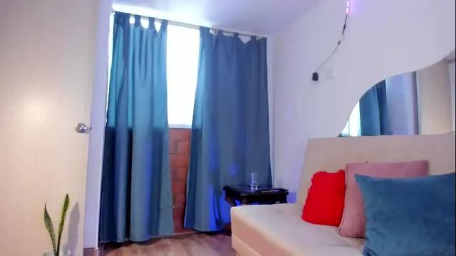 Image 6 of sweetluna___ Stream on Chaturbate on 29 days ago