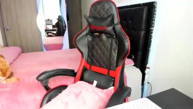Image 12 of sweetlune Stream on Chaturbate on 15 months ago