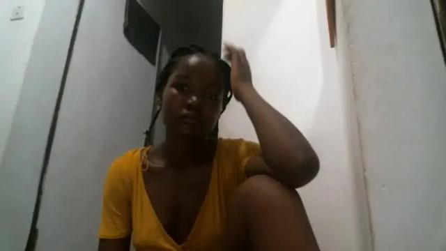Image 4 of sweetlyna Stream on Chaturbate on 17 months ago