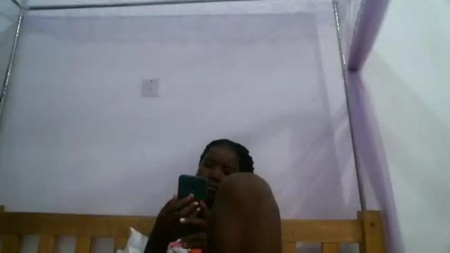 Image 4 of sweetlyna Stream on Chaturbate on 17 months ago