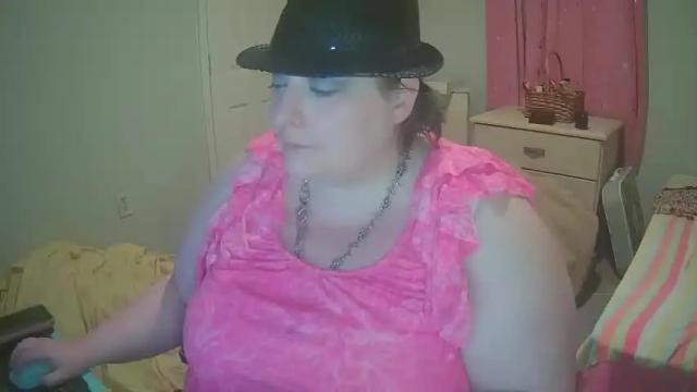 Image 12 of sweetlyterse Stream on Chaturbate on 14 months ago