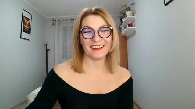 Thumbnail 2, sweetmarthaaa's Stream at Chaturbate, 16 months ago