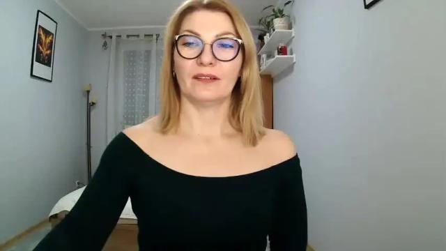 Image 7 of sweetmarthaaa Stream on Chaturbate on 16 months ago