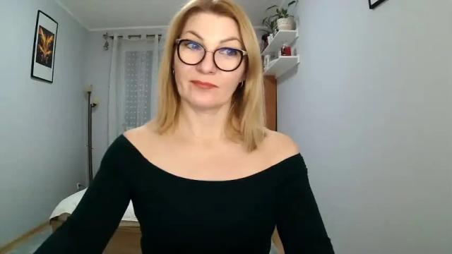 Image 8 of sweetmarthaaa Stream on Chaturbate on 16 months ago