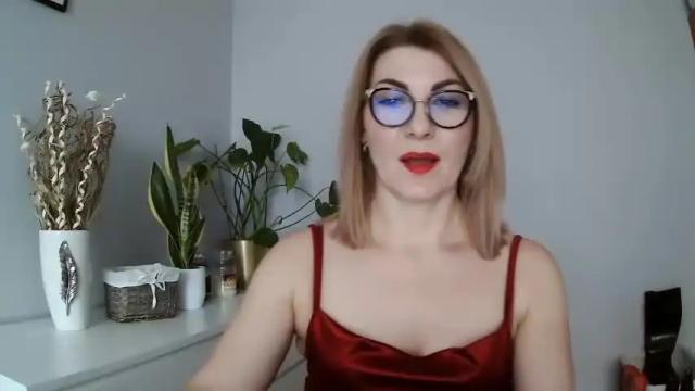 Image 4 of sweetmarthaaa Stream on Chaturbate on 16 months ago