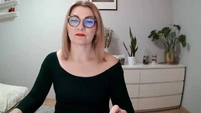 Thumbnail 1, sweetmarthaaa's Stream at Chaturbate, 15 months ago