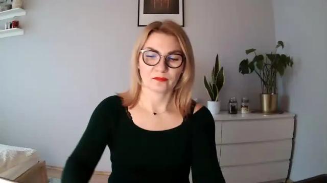 Image 4 of sweetmarthaaa Stream on Chaturbate on 15 months ago