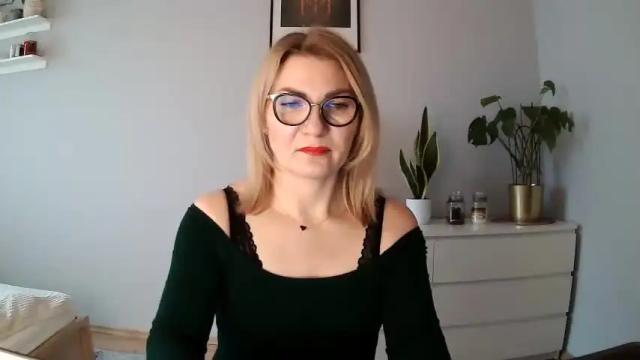 Image 8 of sweetmarthaaa Stream on Chaturbate on 15 months ago