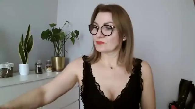 Image 11 of sweetmarthaaa Stream on Chaturbate on 15 months ago
