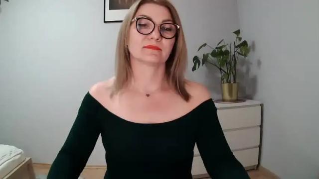 Image 11 of sweetmarthaaa Stream on Chaturbate on 13 months ago