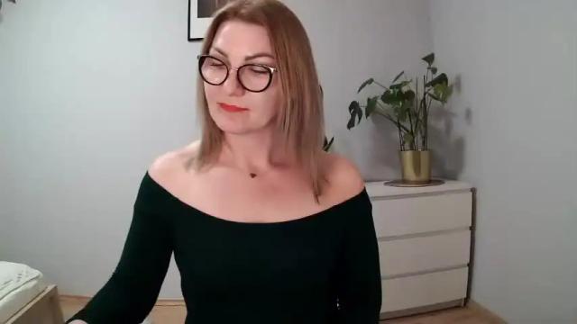 Image 12 of sweetmarthaaa Stream on Chaturbate on 13 months ago