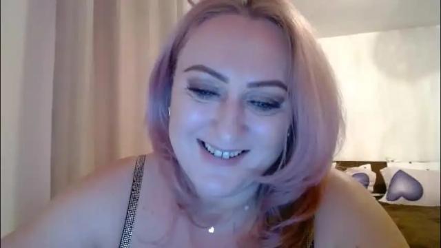 Image 2 of sweetmayacutie Stream on Chaturbate on 8 hours ago