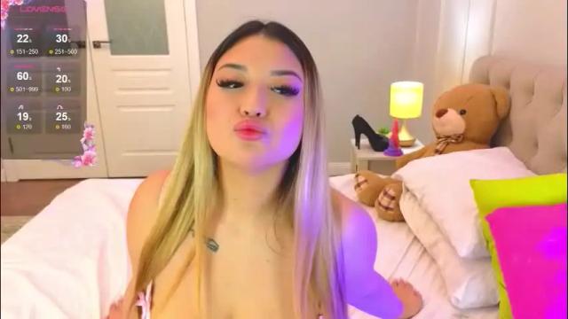 Image 3 of sweetmelon_ Stream on Chaturbate on 3 days ago