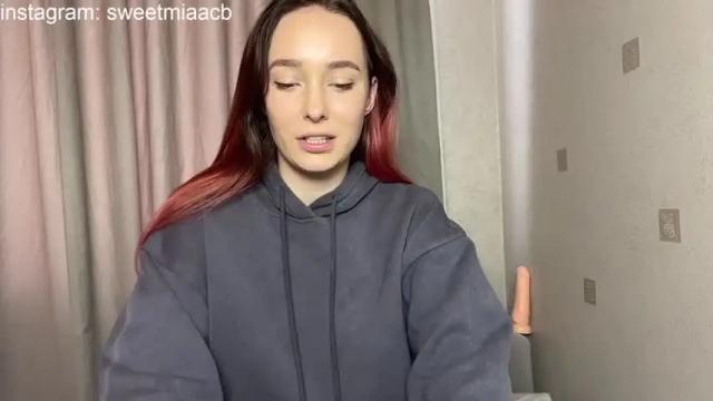 Image 3 of sweetmiaa Stream on Chaturbate on 17 months ago