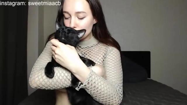 Image 7 of sweetmiaa Stream on Chaturbate on 13 months ago