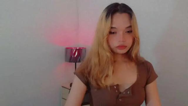 Image 2 of sweetmikaela20 Stream on Chaturbate on 18 months ago