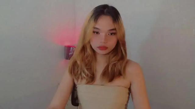 Image 8 of sweetmikaela20 Stream on Chaturbate on 18 months ago