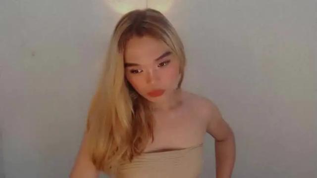 Image 6 of sweetmikaela20 Stream on Chaturbate on 17 months ago