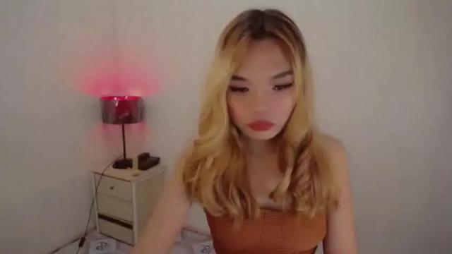 Image 7 of sweetmikaela20 Stream on Chaturbate on 13 months ago