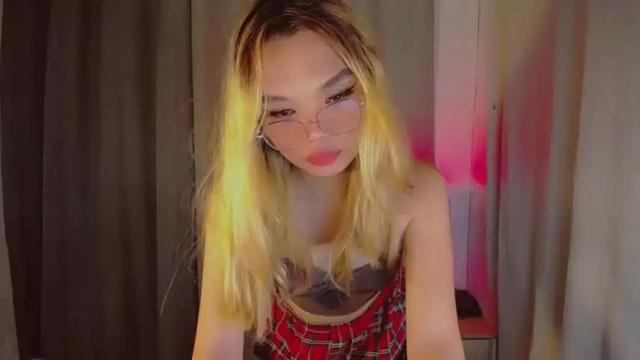 Image 6 of sweetmikaela20 Stream on Chaturbate on 15 months ago