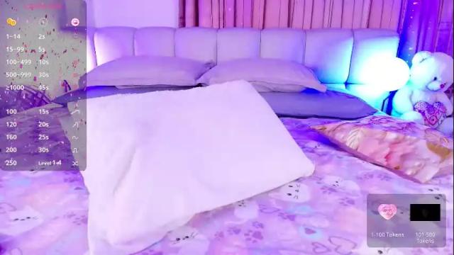 Image 2 of sweetmoon13 Stream on Chaturbate on 17 days ago