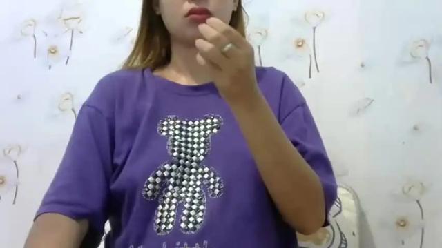 Image 2 of sweetness002 Stream on Chaturbate on 15 months ago