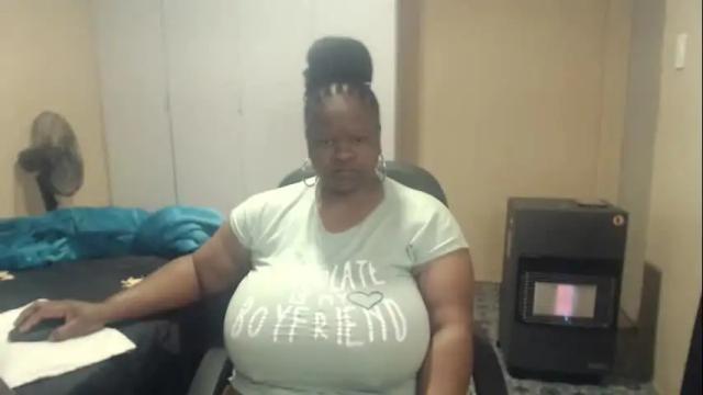 Image 12 of sweetnoziexxx Stream on Chaturbate on 29 days ago