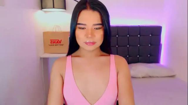 Image 2 of sweetnwildts Stream on Chaturbate on 1 month ago