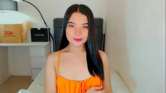 Image 2 of sweetnwildts Stream on Chaturbate on 29 days ago