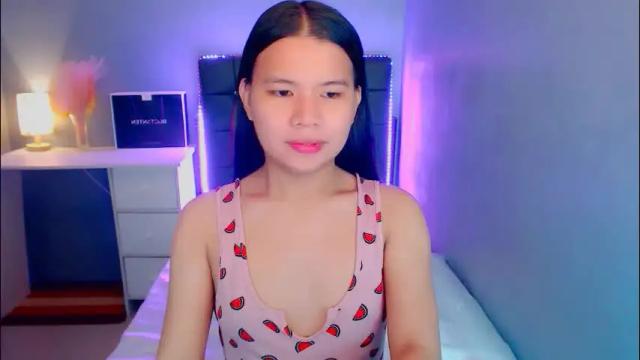 Image 2 of sweetnwildts Stream on Chaturbate on 6 days ago